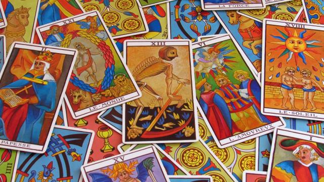 Cómo leer las cartas del tarot sin saber