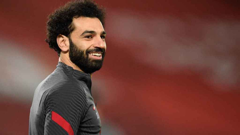 Mohamed Salah, en el calentamiento previo a un partido con el Liverpool