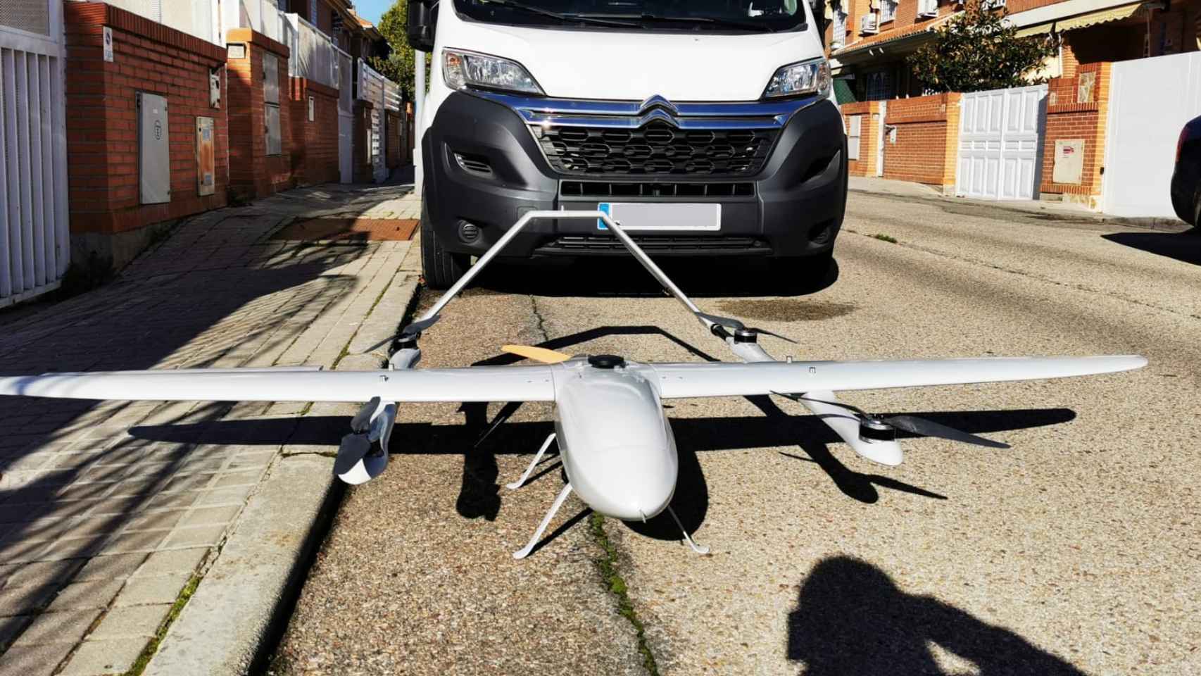 Otro de los drones que transportan paquetes.