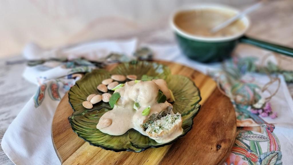 Albóndigas de bacalao con salsa de almendras, una receta de vigilia