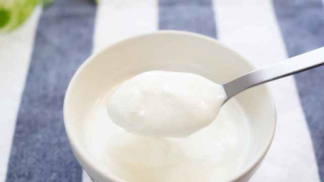 El yogur natural sin bifidus también es muy sano.