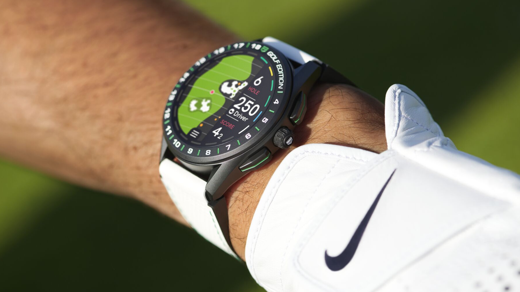 El reloj inteligente de Tag Heuer para golfistas ahora recomienda qué palos usar