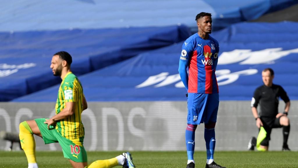 Zaha se niega a arrodillarse antes de su partido de Premier contra el West Bromwich Albion