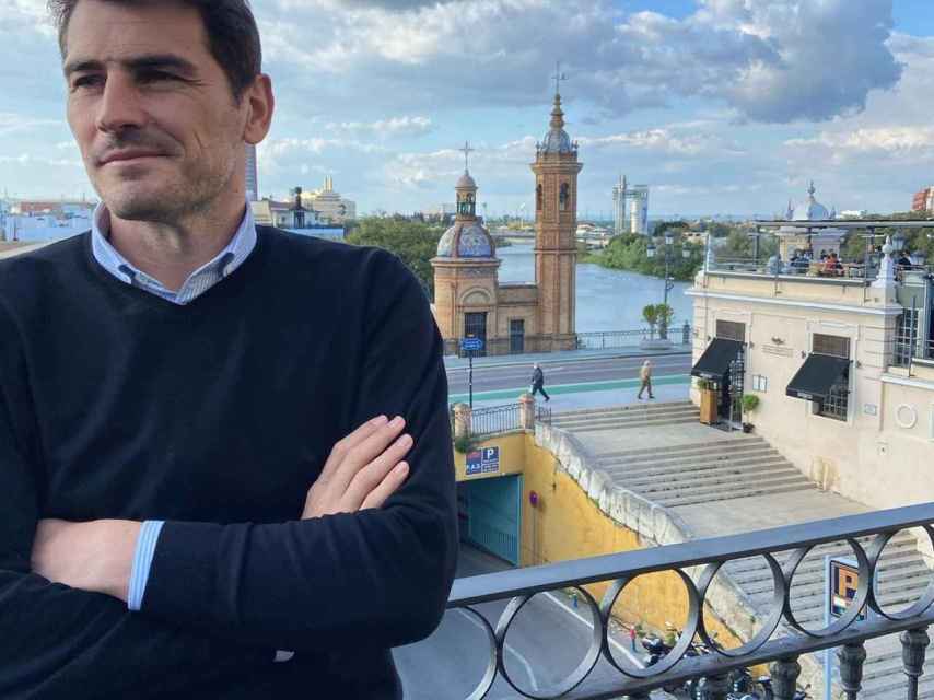 Iker Casillas en el restaurante La casa de María, en el barrio de Triana, en Sevilla.
