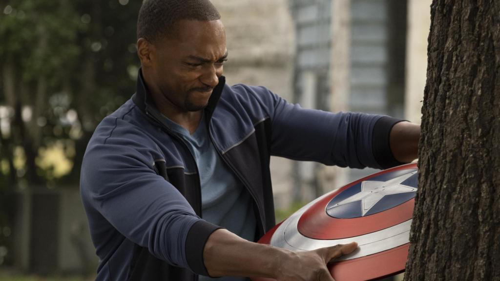 Falcon heredará el escudo del Capitán América.