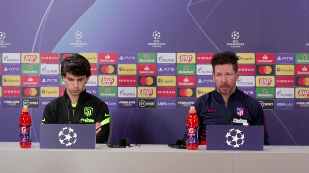 Joao Félix y Simeone en rueda de prensa