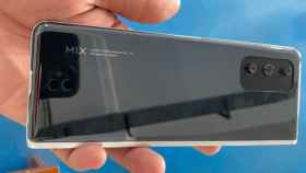 Un nuevo Xiaomi Mi MIX plegable aparece en forma de prototipo