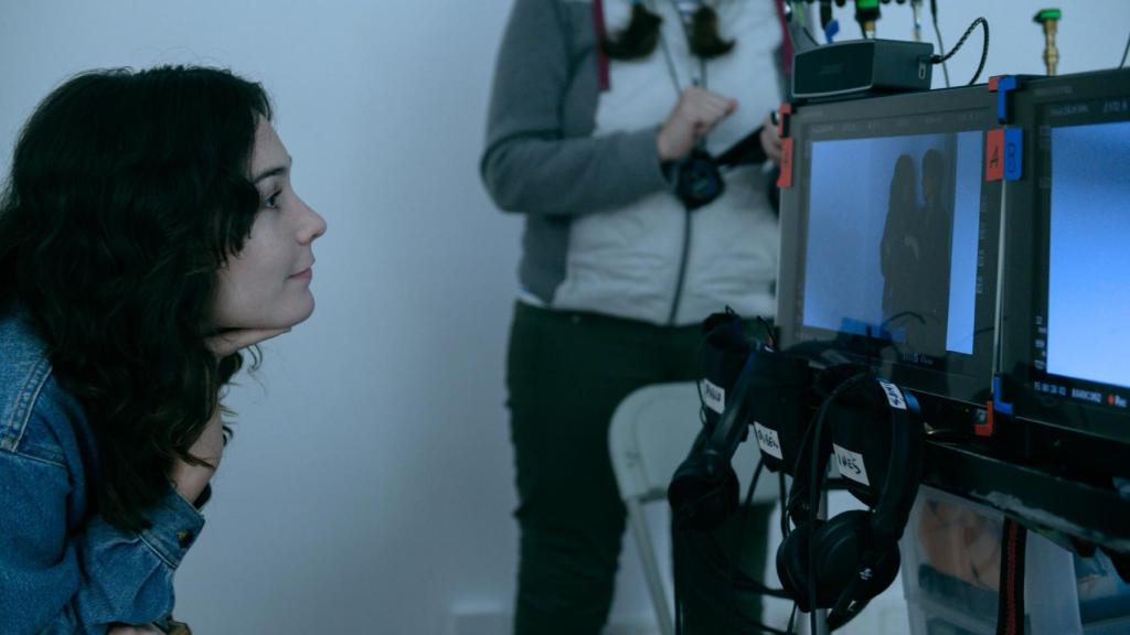 Nadia De Santiago tras la cámara de 'El tiempo que te doy'.