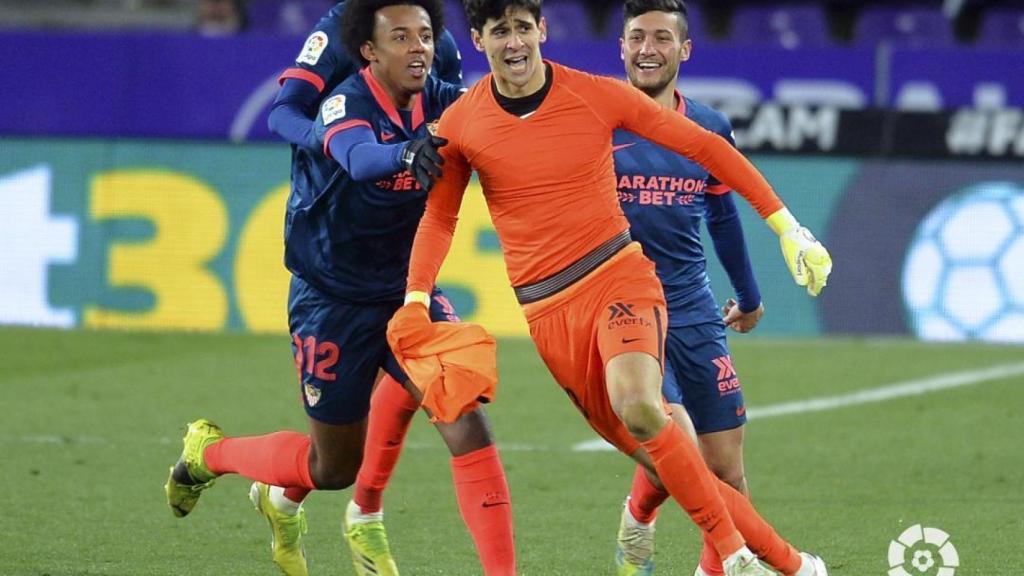 Bono celebra su gol con el Sevilla en Zorrilla