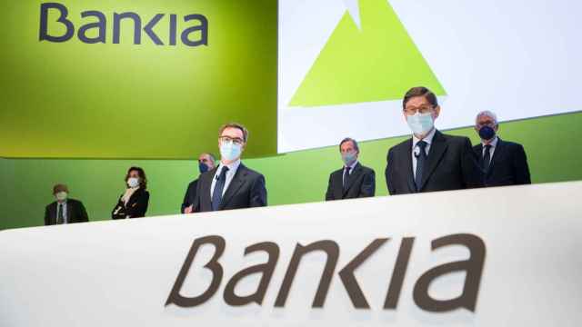 José Sevilla y José Ignacio Goirigolzarri, durante la junta de accionistas de Bankia