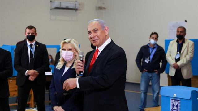 Netanyahu gana las elecciones en Israel y podría crear gobierno, según los sondeos