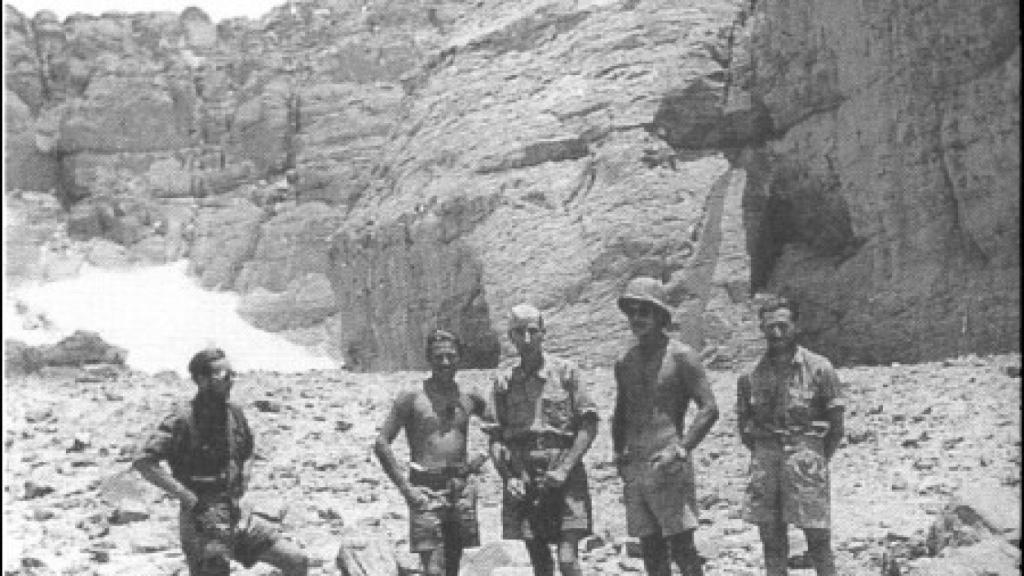 László Almásy y su equipo en Egipto.