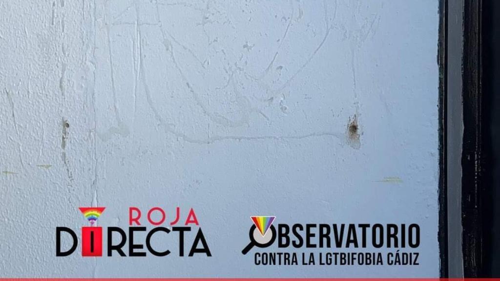 Placa LGTBI desaparecida en la sede de Roja Directa Andalucía y del Observatorio de Cádiz