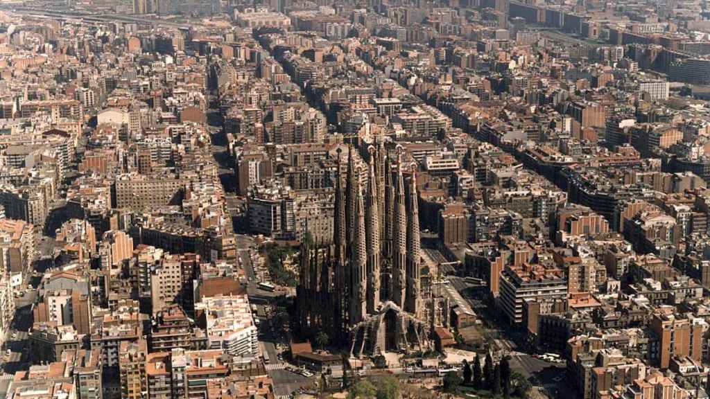Vista aérea del distrito barcelonés del Ensanche.
