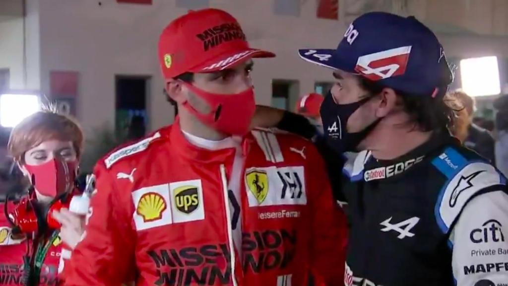 Carlos Sainz y Fernando Alonso en Bahrein