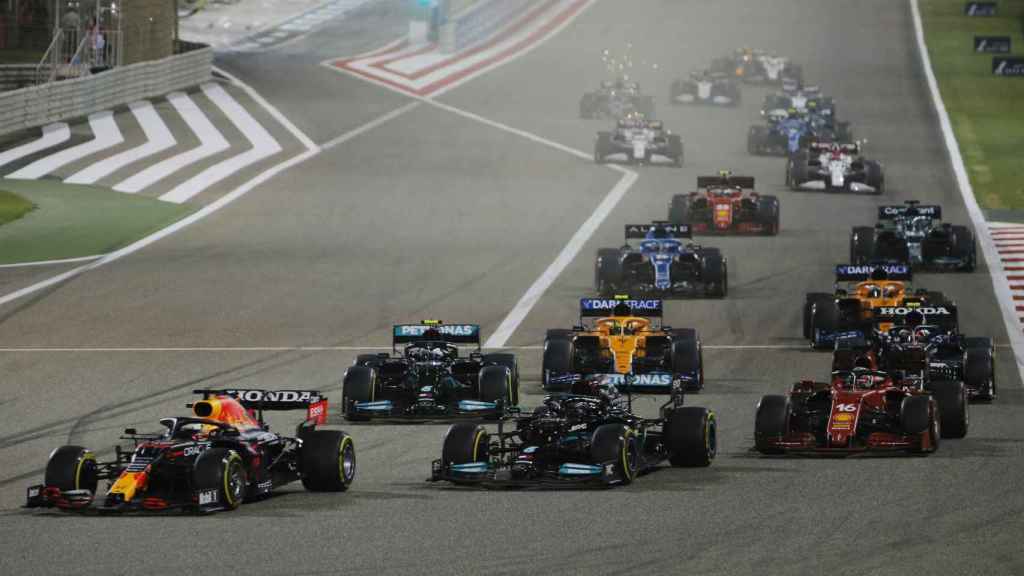 Verstappen liderando el GP de Bahrein de Fórmula 1