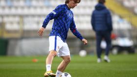 Modric en un calentamiento con Croacia