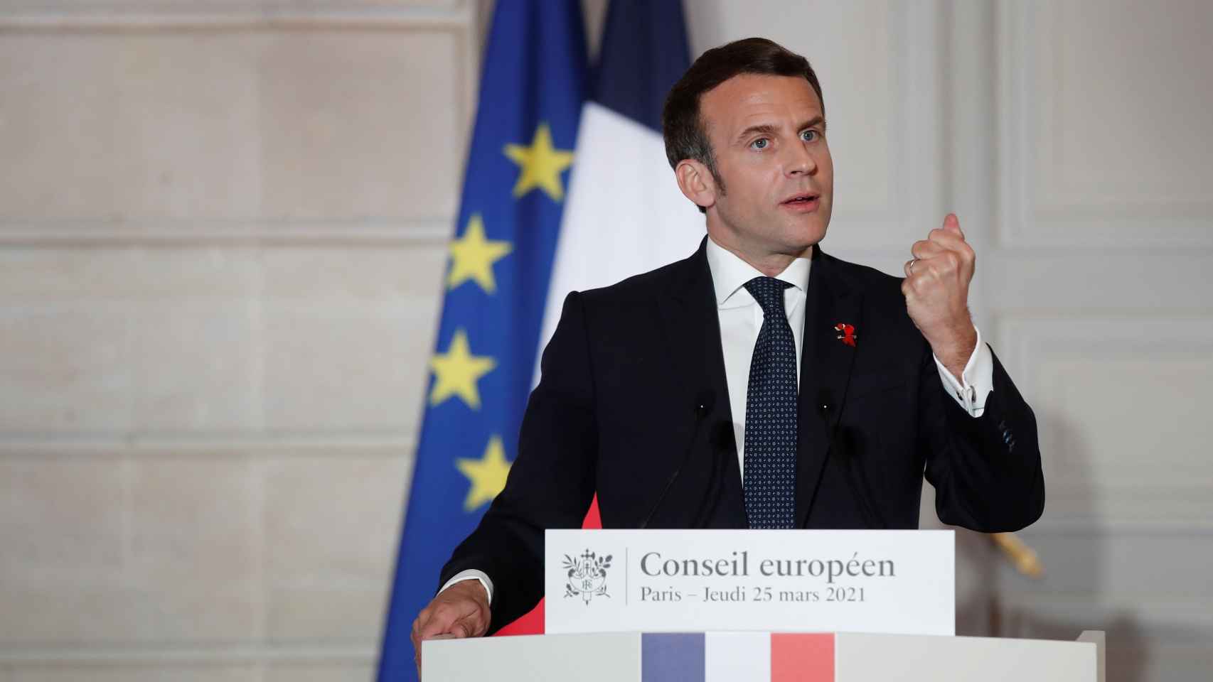 Emmanuel Macron, durante la rueda de prensa del pasado jueves en la que pidió ampliar el plan de rescate de la UE