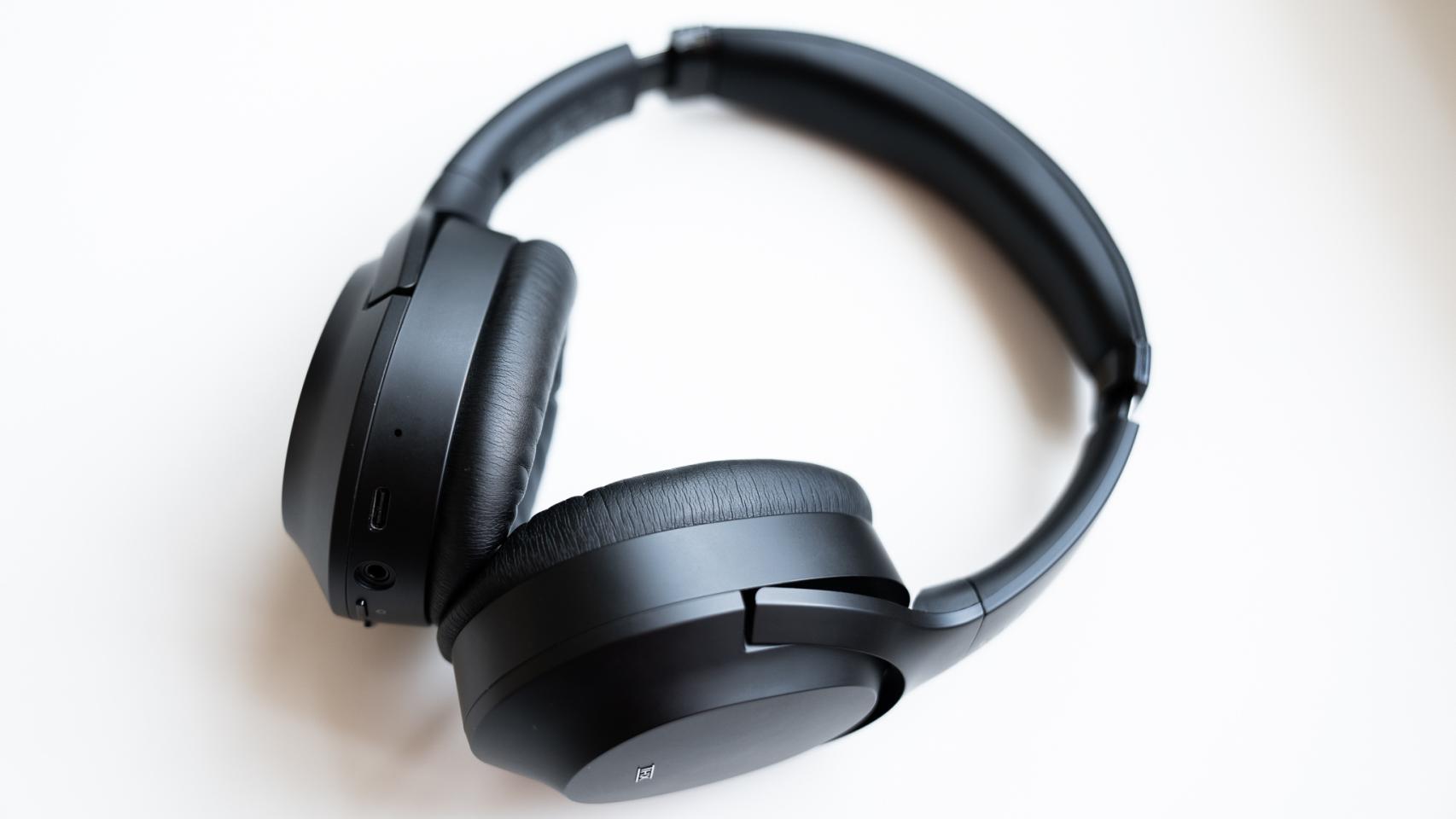 Sonido envolvente, cómodos y ligeros: estos auriculares Razer vuelven a  rozar su precio mínimo histórico