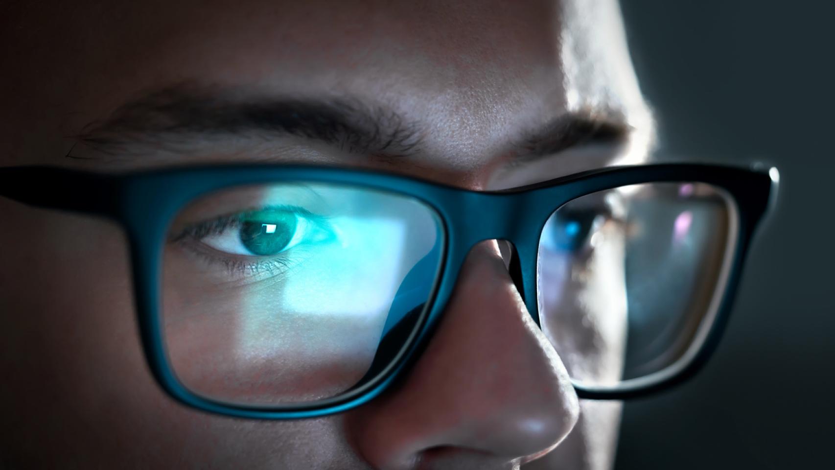 Gafas con filtro azul, la mejor manera de cuidar tu vista si vives entre  pantallas