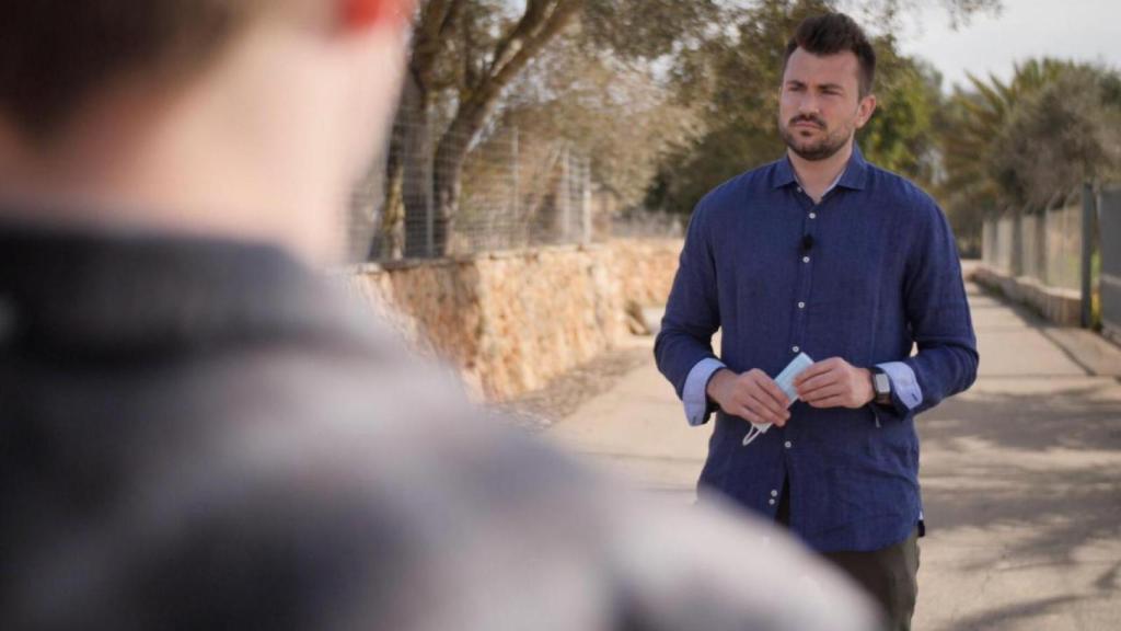 El periodista Sacha Winkel ha descubierto la estafa en Mallorca.