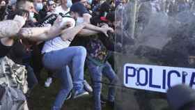 La Policía Nacional ha cargado contra los manifestantes congregados en Vallecas.