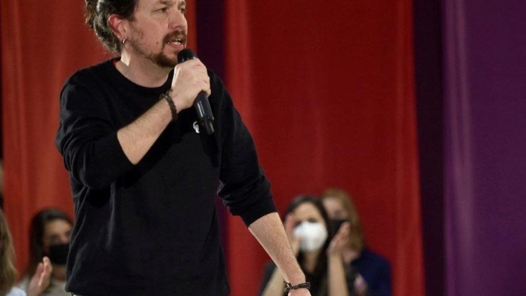 Iglesias retoma su guerra contra los periodistas y les acusa de inducir ataques racistas y homófobos