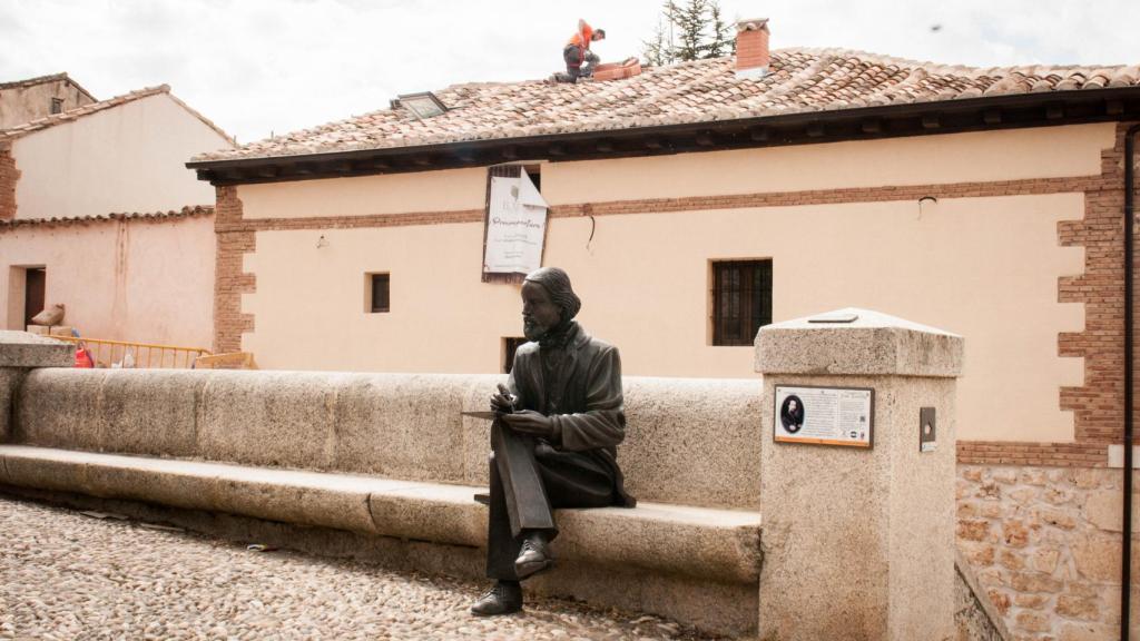 Estatua de José Zorrilla en Lerma.
