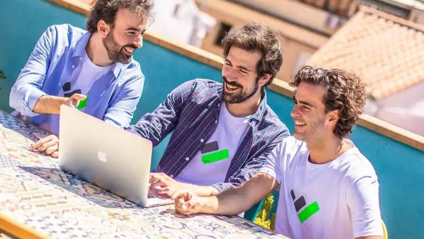 Joaquín, Álvaro y Quique, fundadores de la aplicación Taxdown.