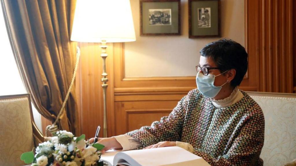 Arancha González Laya, ministra de Asuntos Exteriores, en su viaje a Letonia la pasada semana.