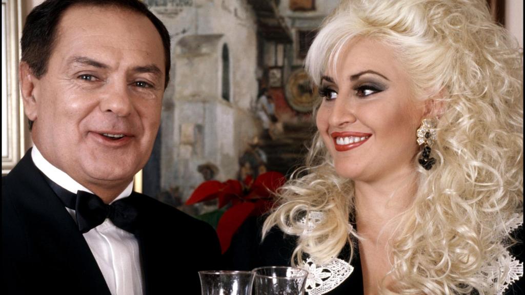 Pedro Carrasco y Raquel Mosquera, en las navidades de 1996.