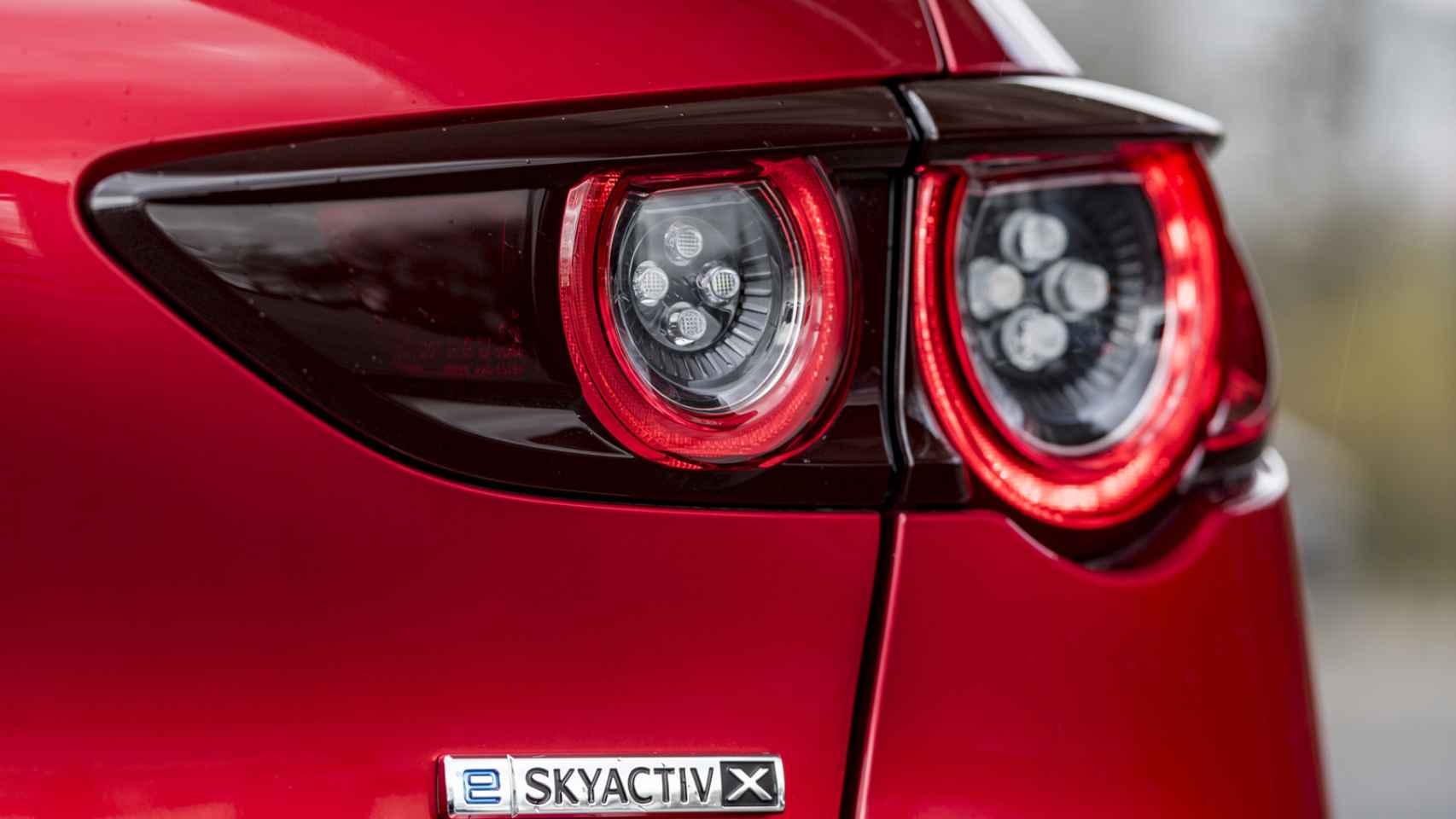 Mazda mejora su motor híbrido ligero incrementando la potencia y reduciendo el consumo.