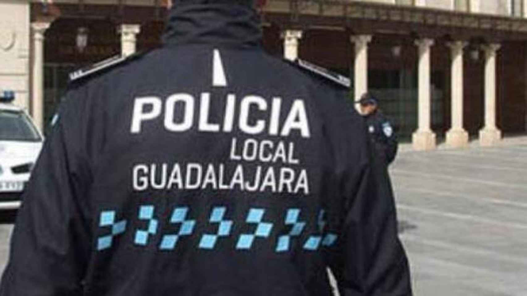 La Policía Local de Guadalajara busca al hombre que ha golpeado a un menor extranjero