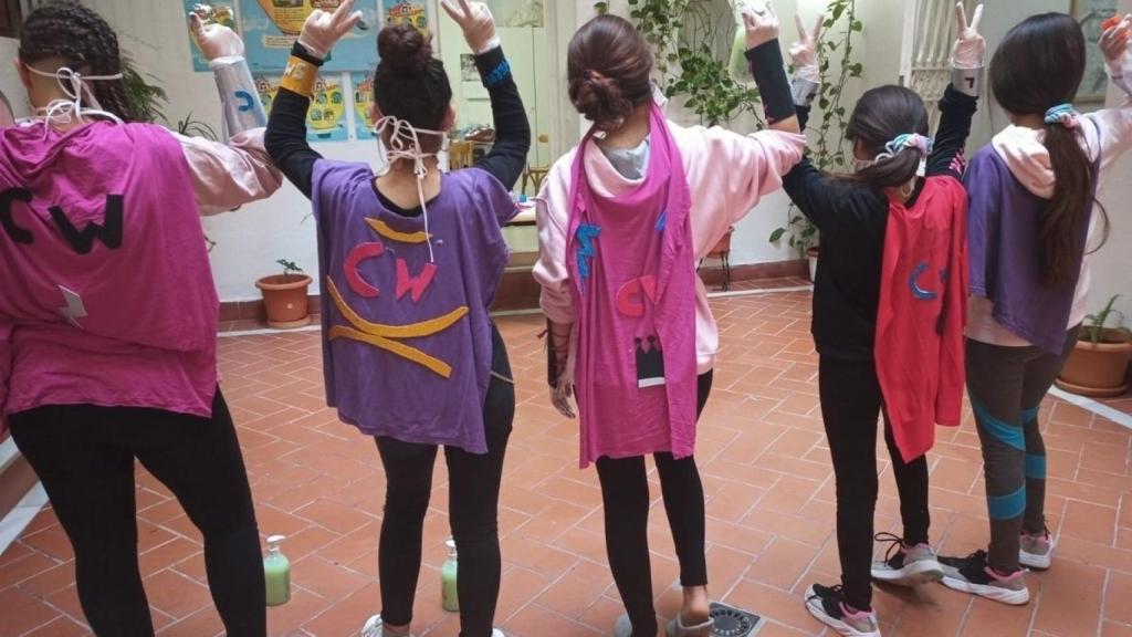 Un grupo de menores tuteladas en un centro de Andalucía.