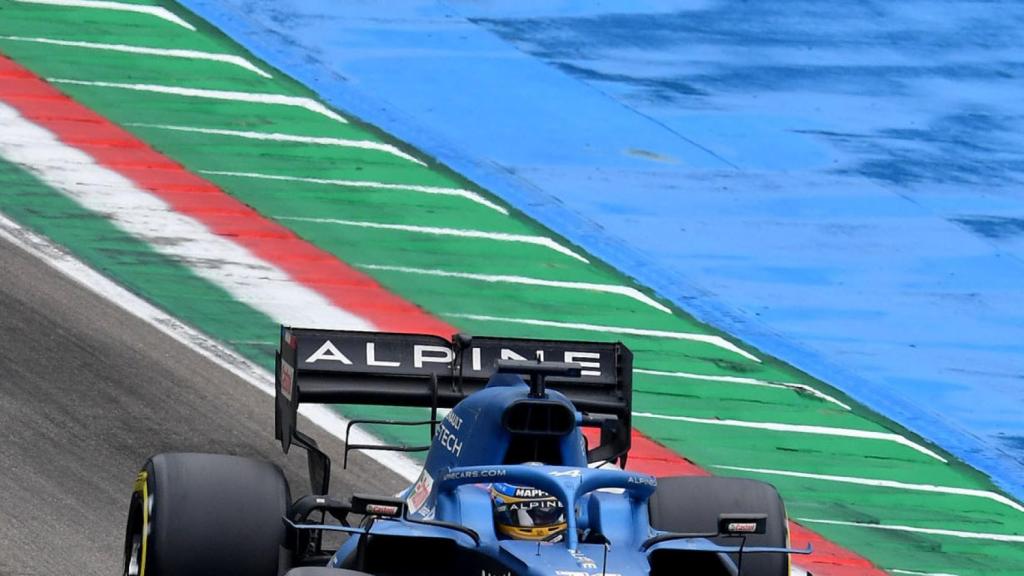 Fernando Alonso en el Gran Premio de la Emilia Romaña en Imola