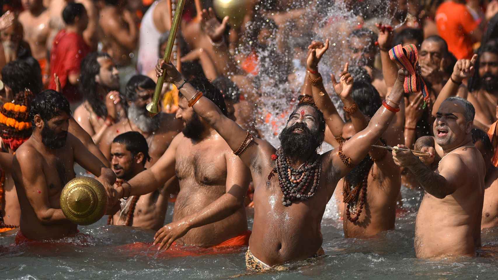 Celebración del Kumba Mela en el Ganges.