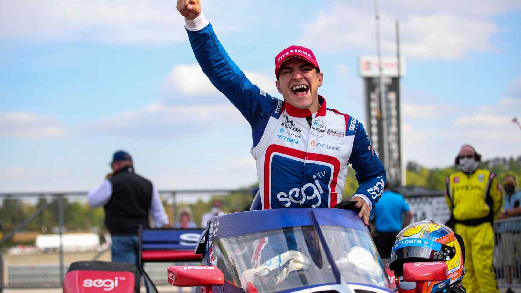 Álex Palou, celebrando su victoria en la IndyCar en el GP de Alabama