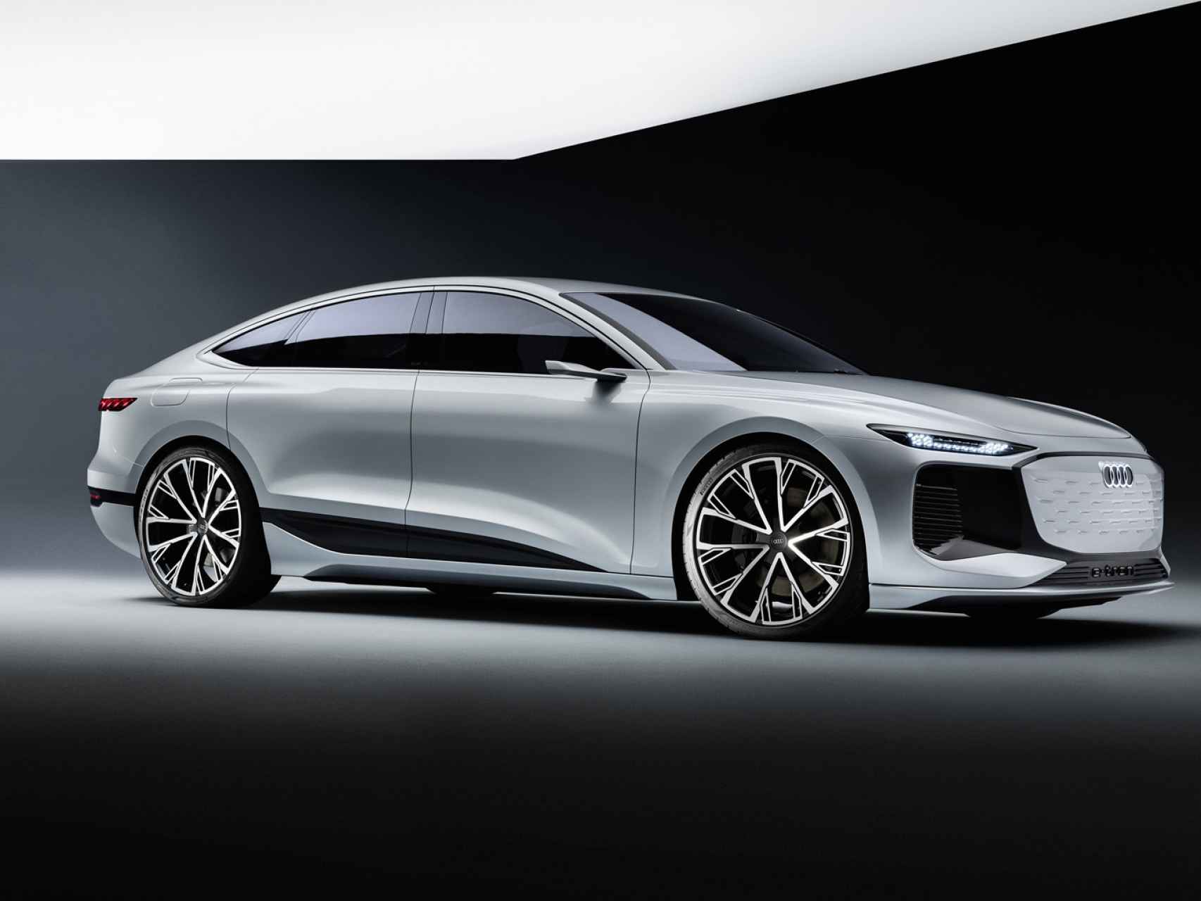 The Future Of Luxury: 2022 Audi A6 Avant E Tron Concept