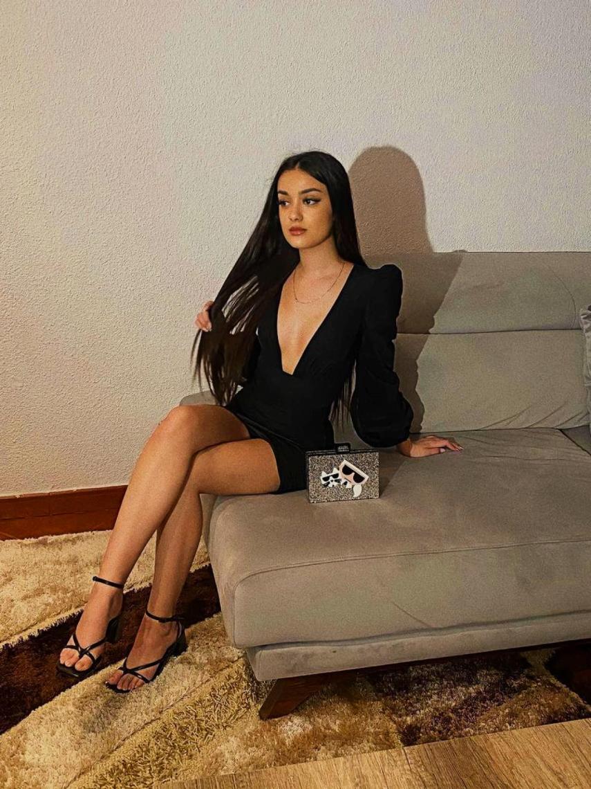 Julia compartió los detalles de su 'look' en su perfil de Instagram.