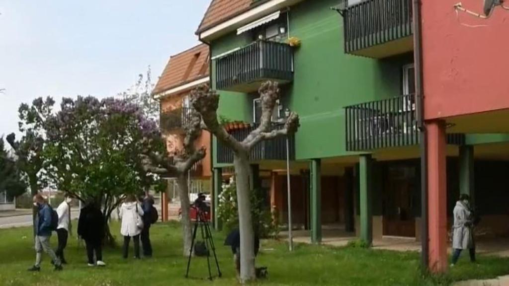 El lugar de los hechos, el 44 de la avenida Villa de Lil, en Mansilla de las Mulas.