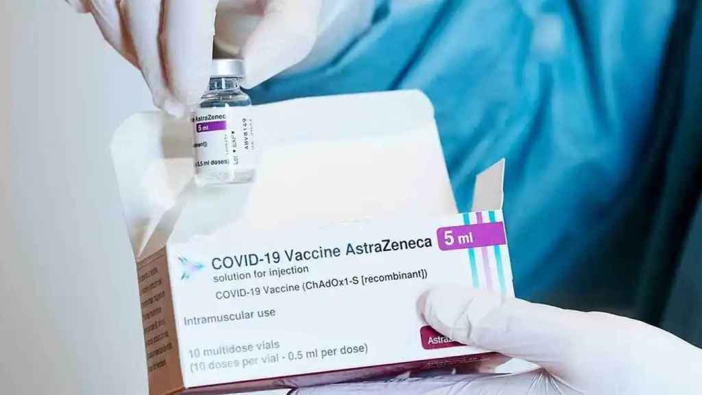 Un vial de la vacuna de AstraZeneca contra la Covid-19.