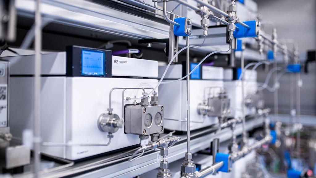 Una de las salas de formulación de la planta de Pfizer en Puurs (Bélgica).