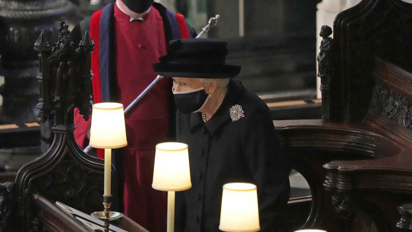 La reina Isabel durante el funeral de su marido.
