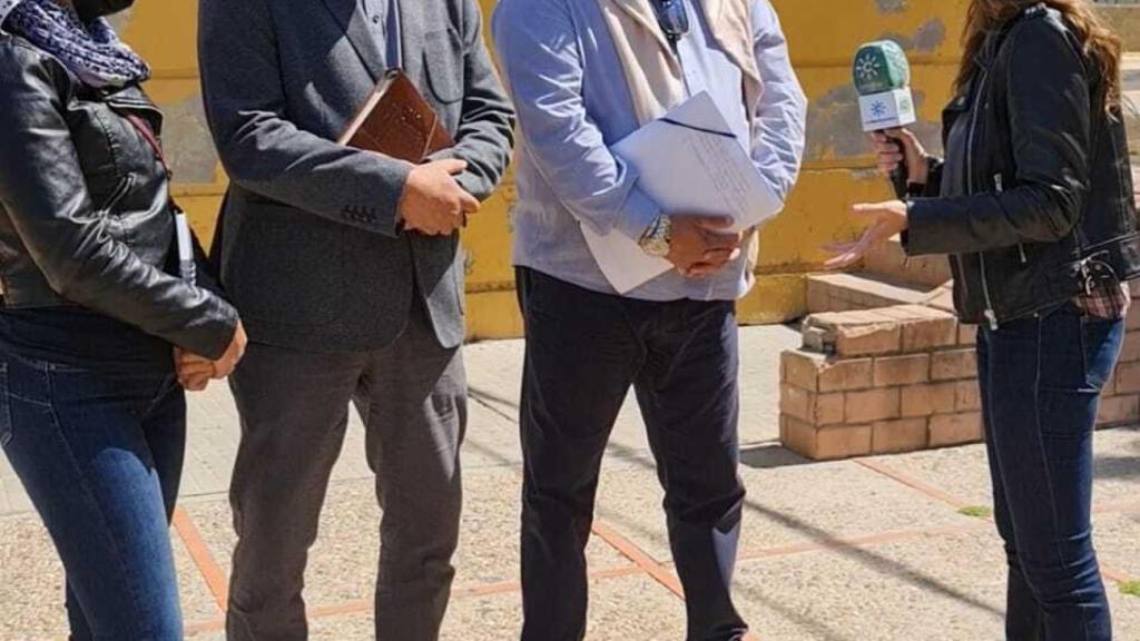 Los miembros de la Plataforma. tras lograr la adjudicación de una vivienda