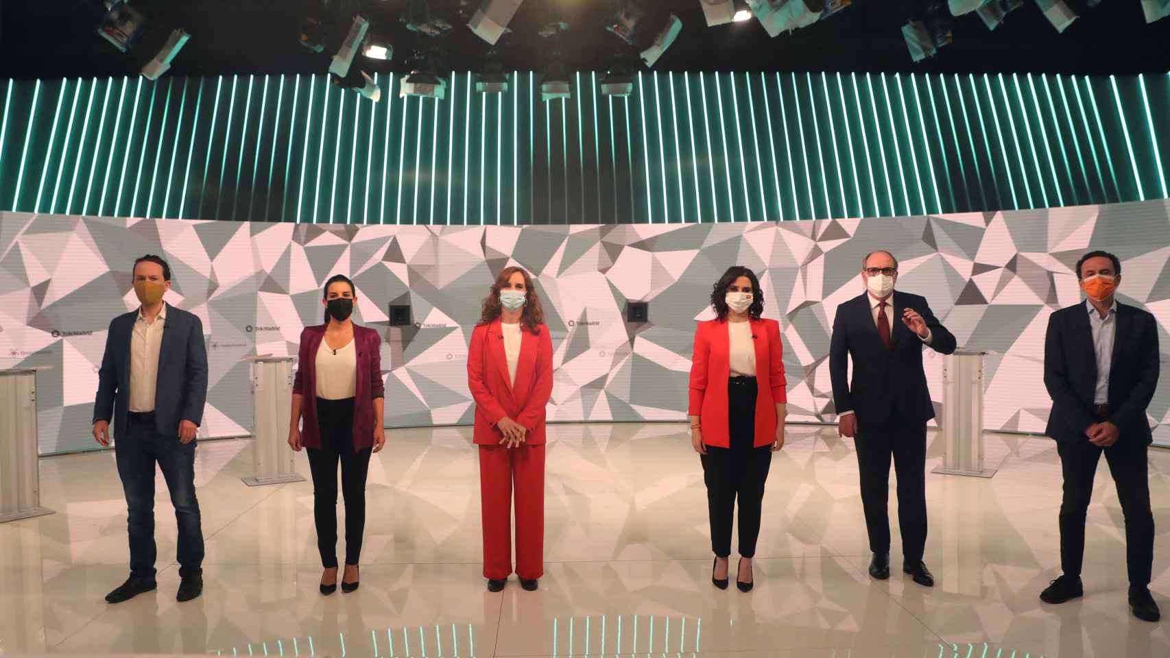 Los seis candidatos, antes de empezar el debate en TeleMadrid.