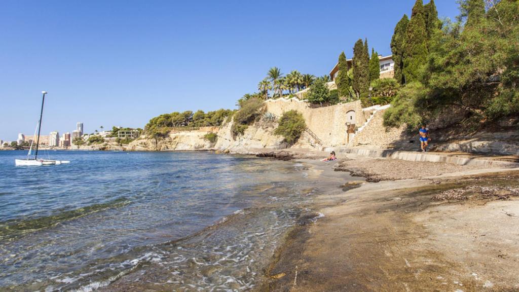 Cala Les Bassetes