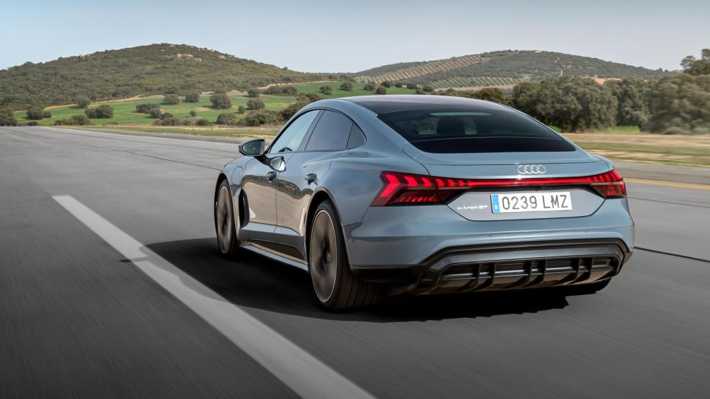 Audi e-tron GT.