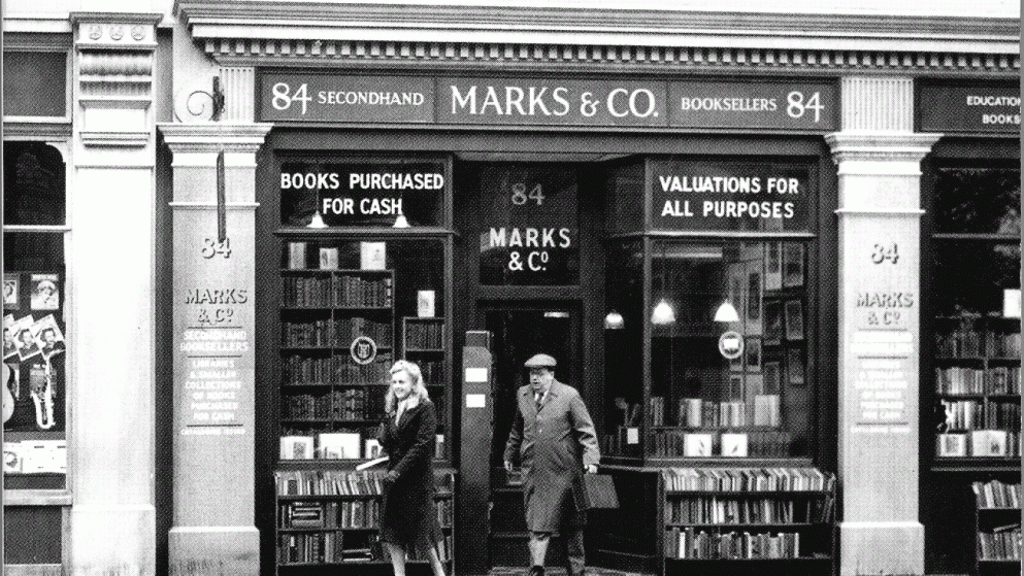 Entrada de la librería londinense Marks & Co.