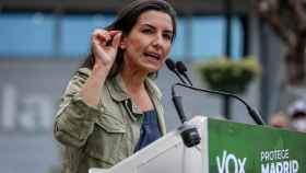La candidata de Vox a la presidencia de la Comunidad de Madrid, Rocío Monasterio, realiza una intervención en el acto electoral del partido en Fuenlabrada.