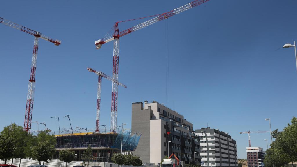 Imagen de recurso de un edificio residencial en construcción.
